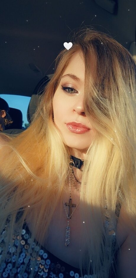 Elayna Prescott onlyfans free