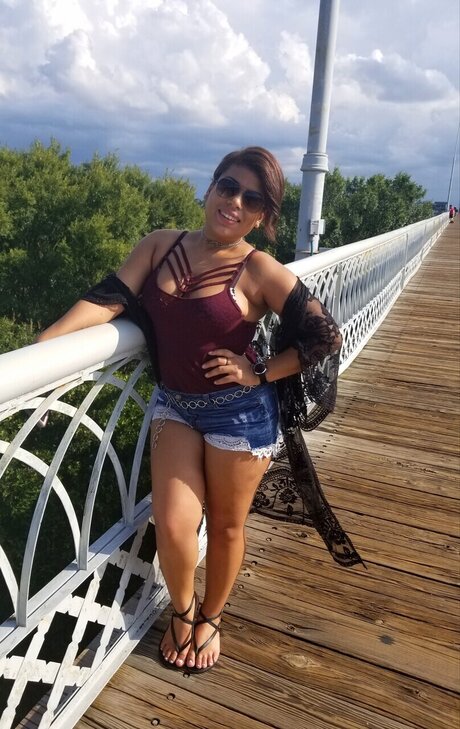 Chelsea Elizabeth onlyfans leak sex