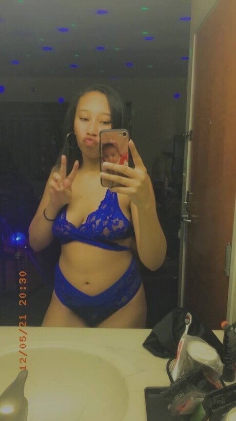 DiorAmoree naked onlyfans pics