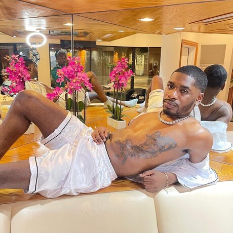 kreyd_ is on onlyfans