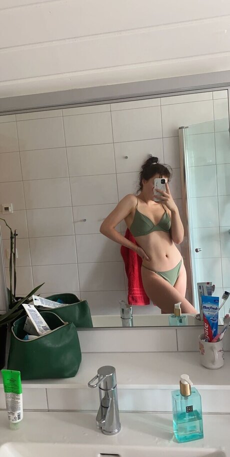 Fitness Girl nude only fans