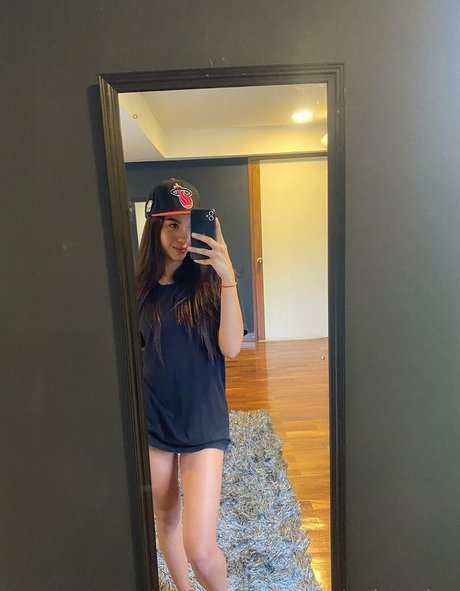 bbw brunette onlyfans top print