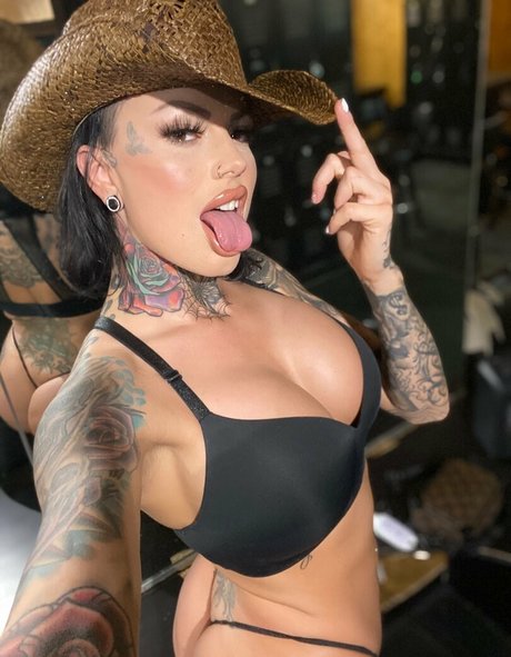 whitedovecries onlyfans free porn