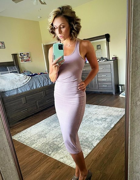 ulauryn gemini onlyfans pics