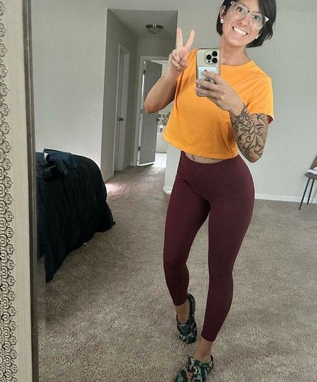 themrsnextdoor2 0 onlyfans.