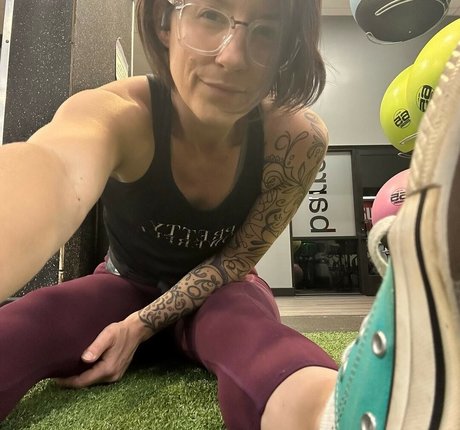 themrsnextdoor2 0  shots