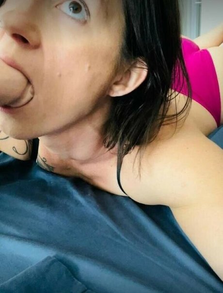 themrsnextdoor2 0 onlyfans leaked
