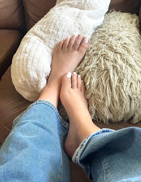 anafeetish nude only fans leaks