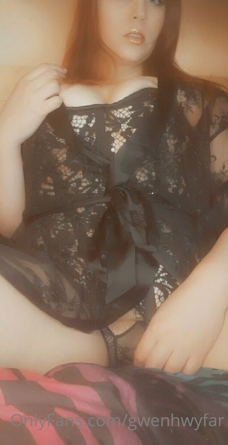 gwenhwyfar onlyfans hot
