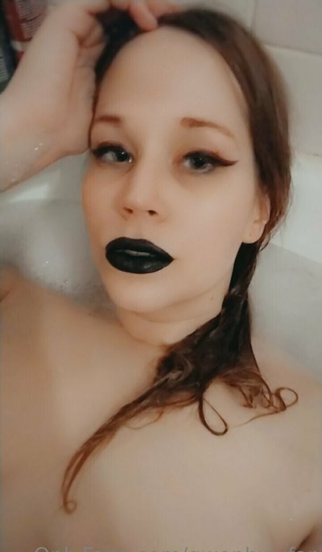 gwenhwyfar onlyfans model photo