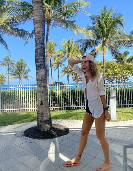 dancewithana Profile image