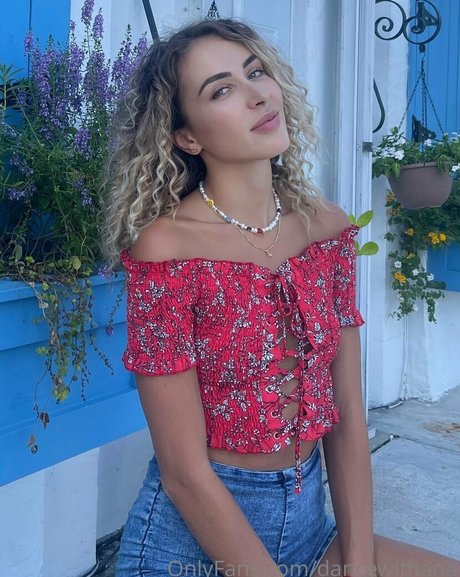 dancewithana onlyfans x