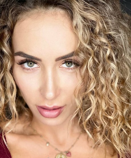 dancewithana nude onlyfans