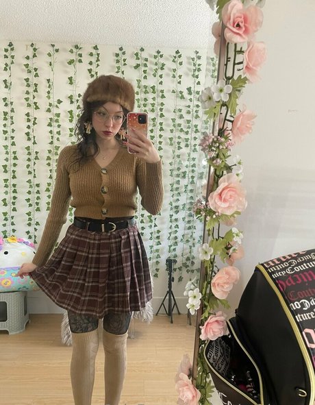 gothgirlmaya only fans leaks