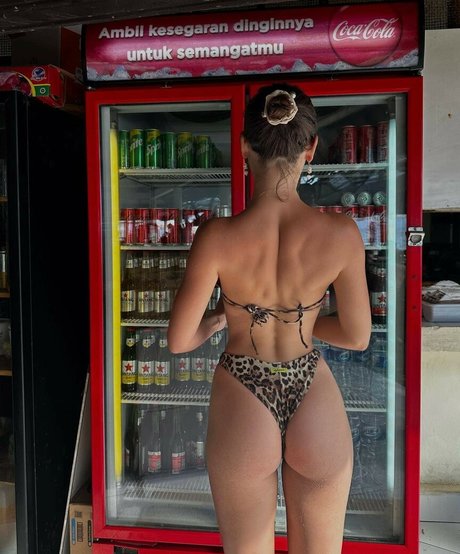 Elena Gusmeroli onlyfans leaked tits