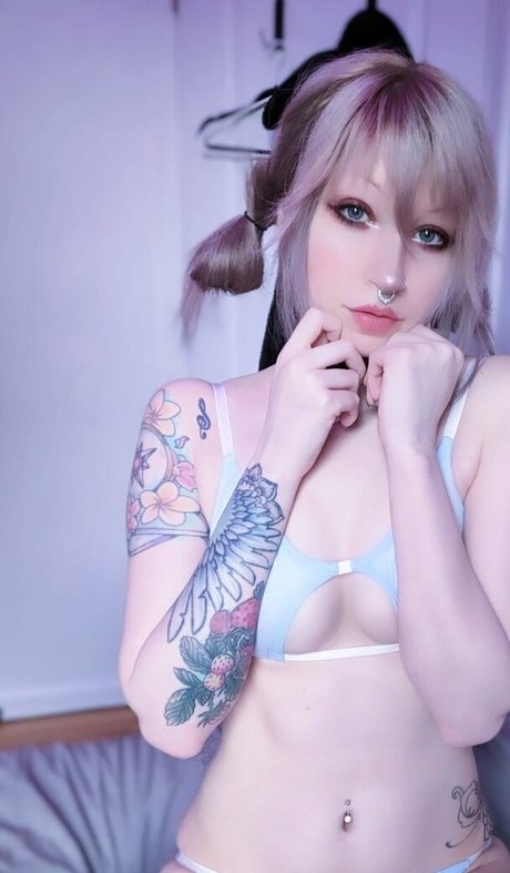 auriialis naked on onlyfans