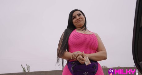 Milky Peru leaked onlyfans photos