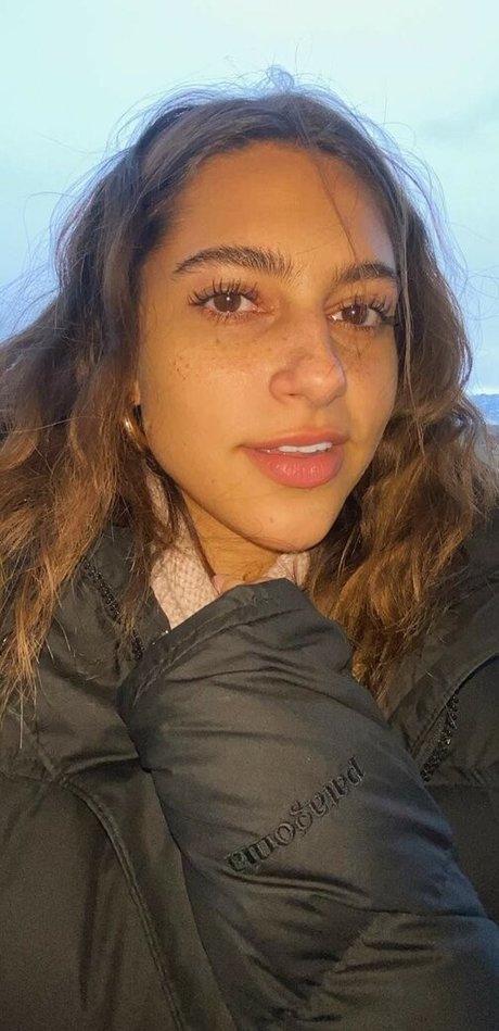 Renee Maudlena Noe onlyfans free