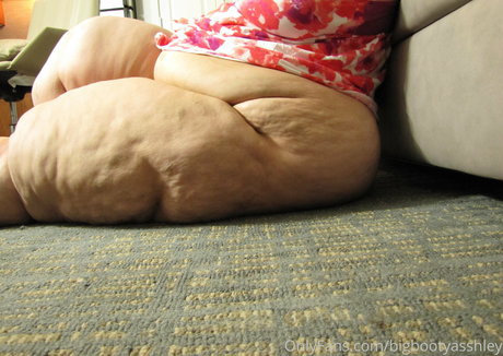 bigbootyasshley onlyfans nude