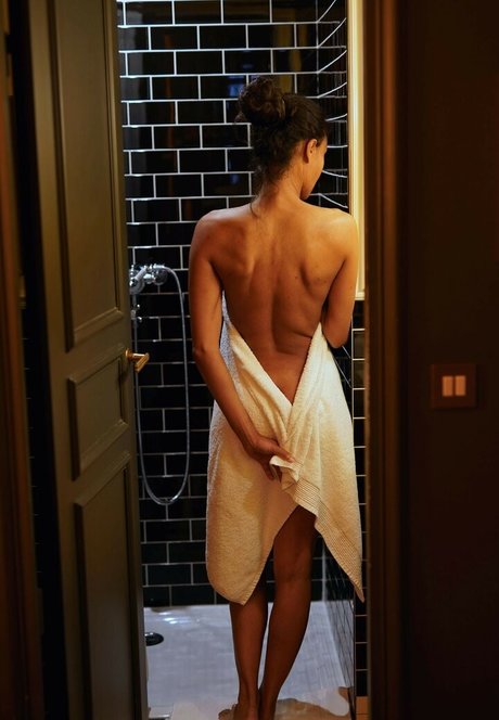 Adjouai onlyfans sextape leak