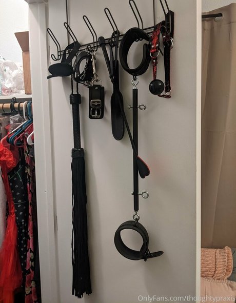 thoughtypraxis leaked onlyfans