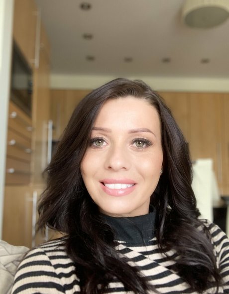 vickyloveporn tits onlyfans