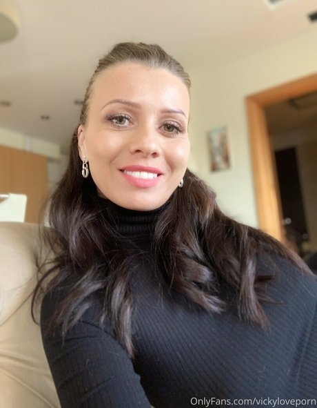 vickyloveporn Profile image