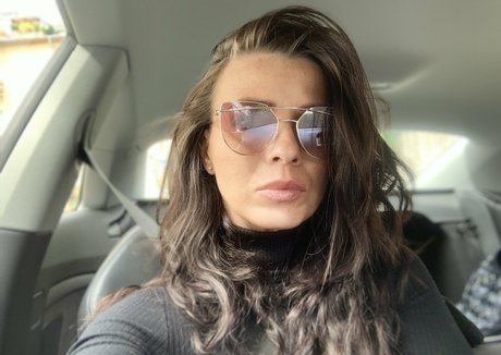 vickyloveporn onlyfans nide