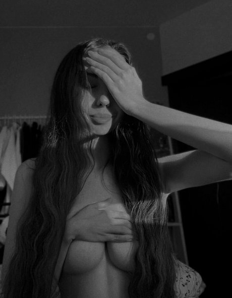 Leratlerat onlyfans naked