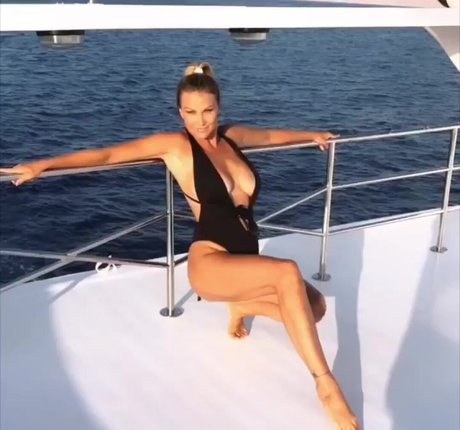 Eva Henger onlyfans photos