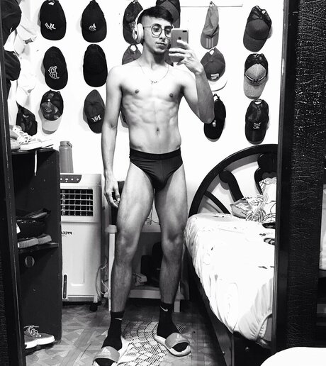 Anthony Marf Alava hot onlyfans