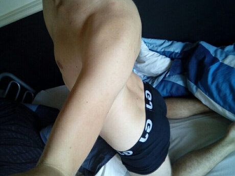 SubTwinkTom_ onlyfans leaked.