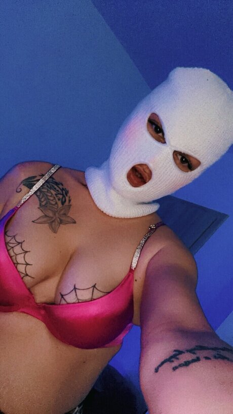 tattoed nurse onlyfans model