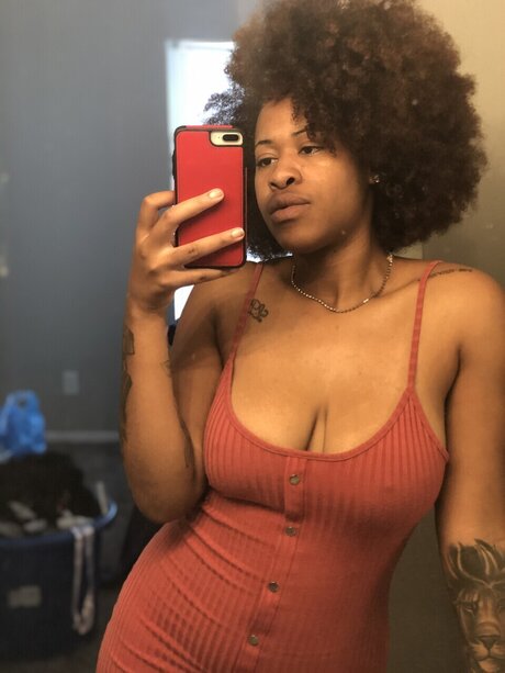 Juicy Ju_ leaks only fans