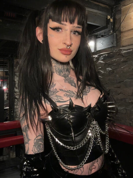 _NO PTVS TATTED GOTH MOMMY_ porn onlyfans