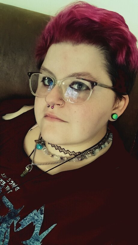 GiveMeYourBones onlyfans explicit content