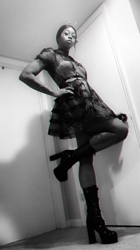 LadyRen10 onlyfans leaka