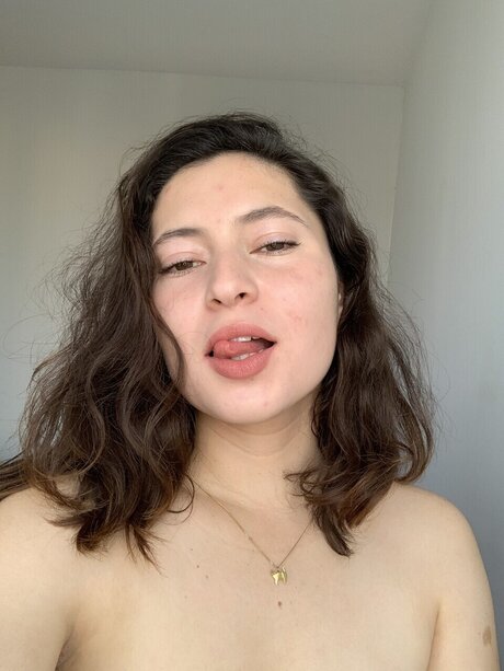 Isabella Santamar a naked on onlyfans