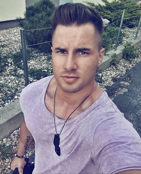 Gabriel Morrison Free  gallery