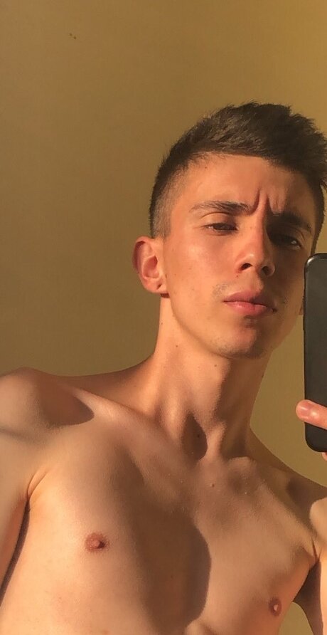 Aleksander Russ onlyfans model