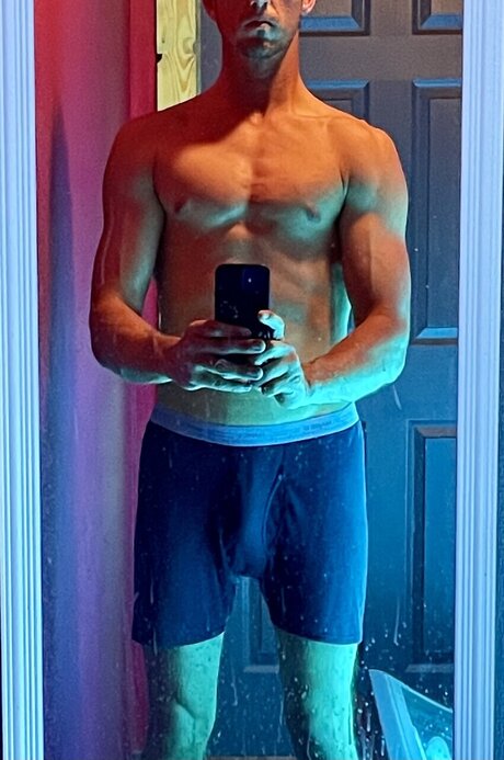 Jnthnmiz naked on onlyfans