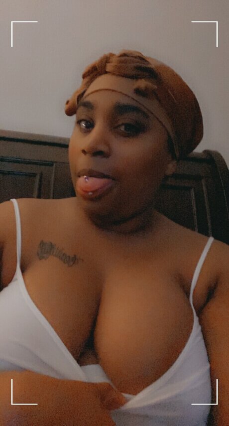 Kr1ssyKr1ssy onlyfans leak nude