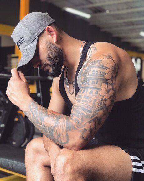 Reynel castro171 onlyfans hot