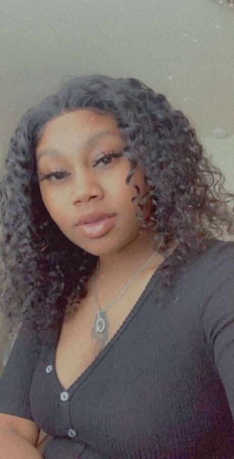 Kandy Kane onlyfans striptease