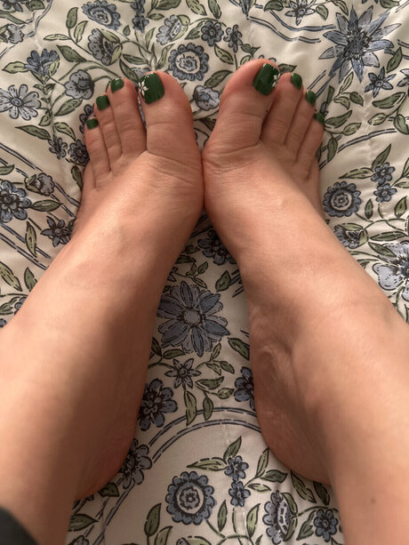 Tiddies amp amp Piggies onlyfans leaks