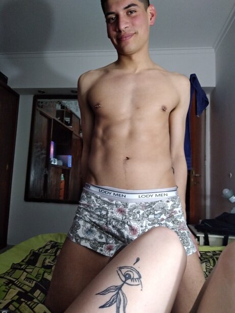 MarianoEze_ onlyfans model