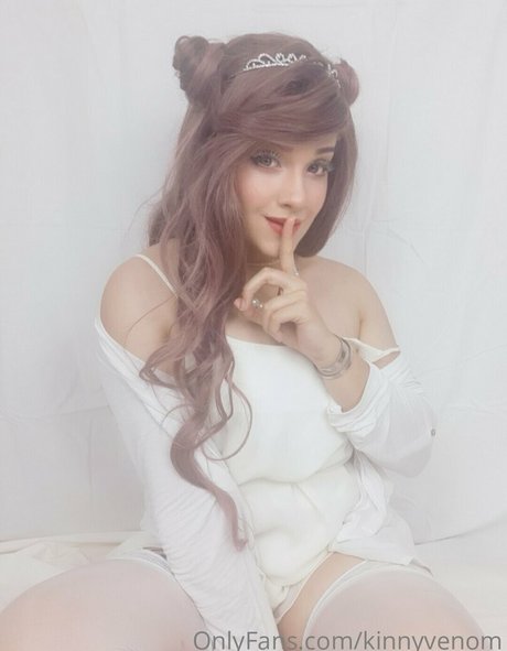 kinnyvenom only fans content