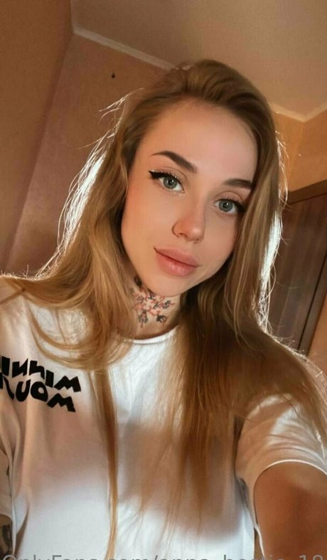 anna bestie 18 onlyfans porn