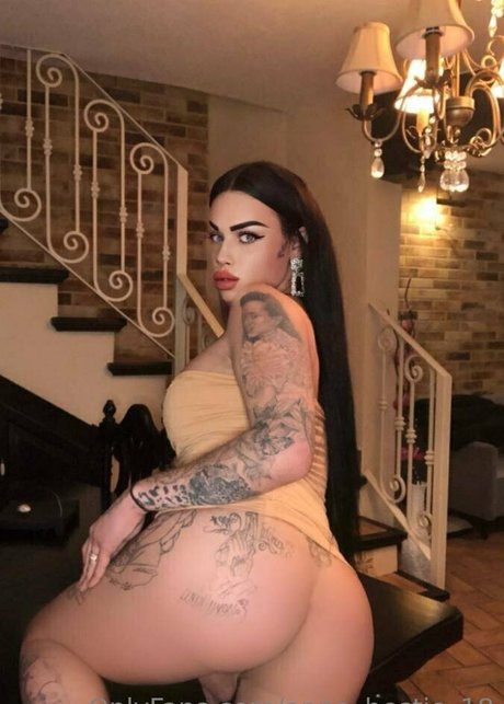 anna bestie 18 on onlyfans