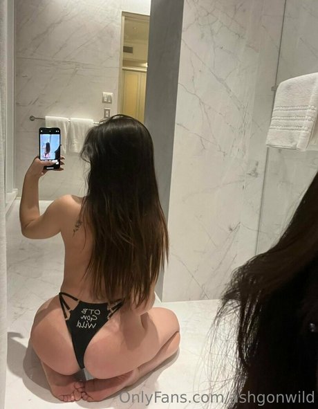 ashgonwild onlyfans striptease